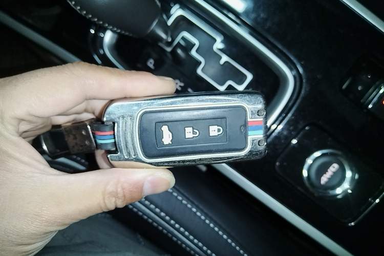 Used Mitsubishi Outlander 2020 2.4L 4x4 Zhi Xiang Edition 7-Seater