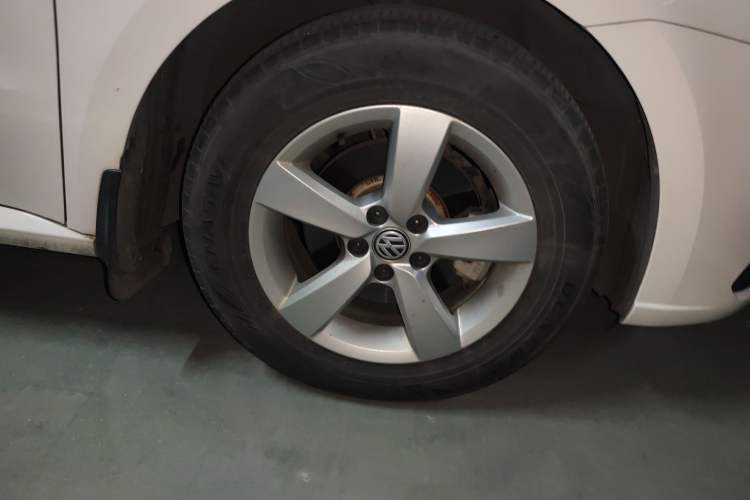 Used Volkswagen Lavida 2019 Lavida Start 1.5L Automatic Trendy Version China VI Standard Right Front Wheel Hub