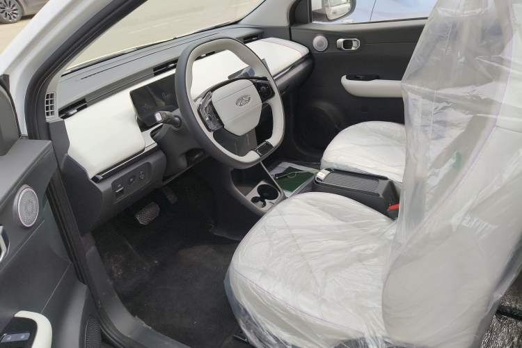 Used Chery Little Ant 2024 Revised Edition Youth Version 321 km Cool Love Edition 29.23 kWh