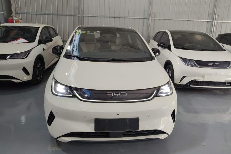 Used BYD Dolphin 2025 Intelligent Driving Version 410 km Fashion Edition
