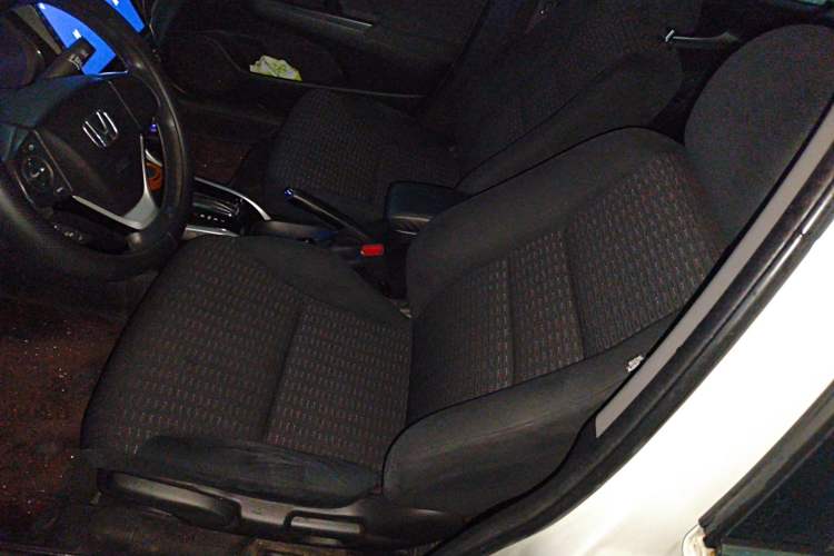 Used Honda Crider 2015 1.8L automatic comfort version Left Front Seat