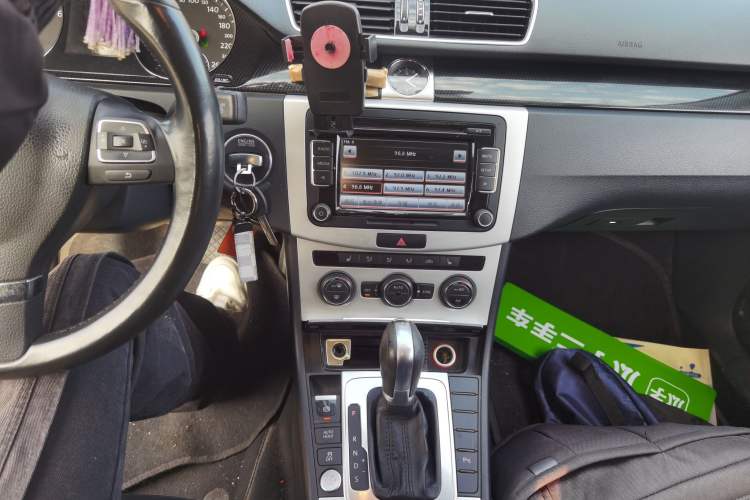 Used Volkswagen Magotan 2015 Facelift 1.8TSI Luxury Model
