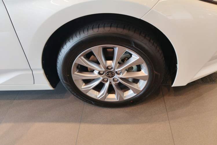 Used Toyota Avalon 2024 2.0L Ambition Edition Exterior 4