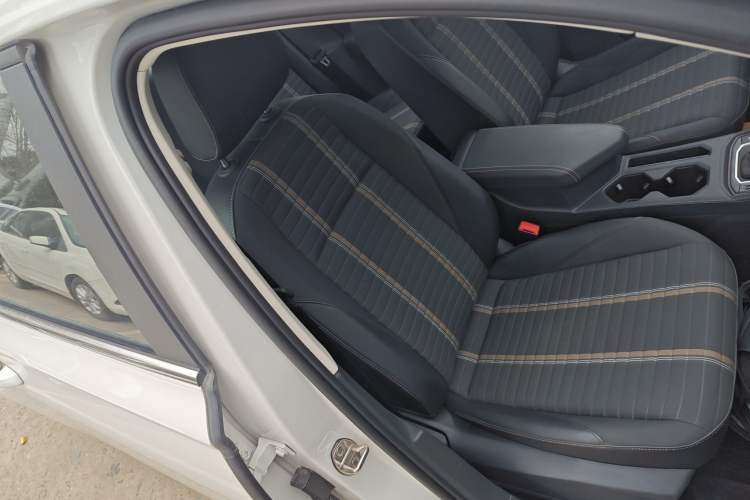 Used Volkswagen Lavida 2022 280TSI DSG Comfort Edition Right Front Seat