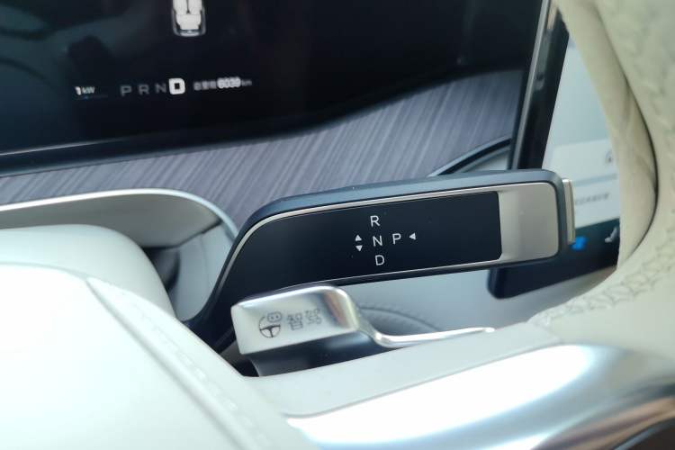 Used Denza N9 2025 Flagship Model