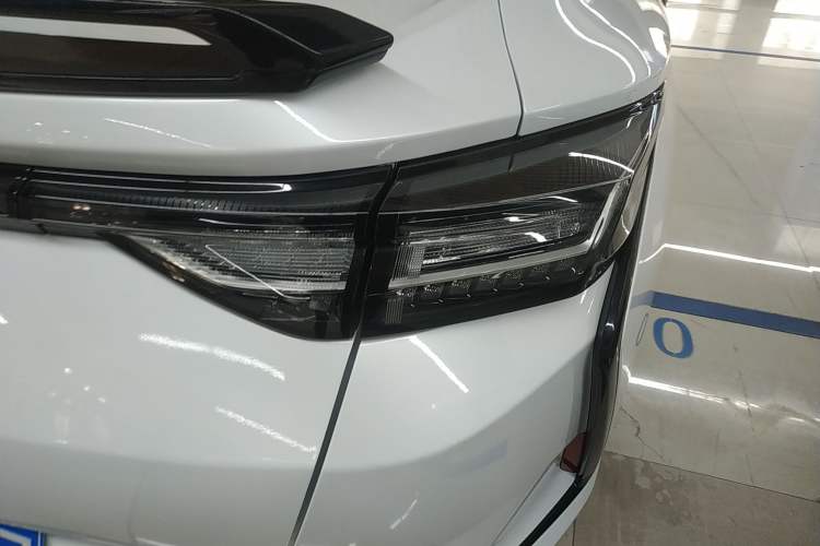 Used Dongfeng Aeolus Yixuan 2023 1.5L Automatic Glory Edition