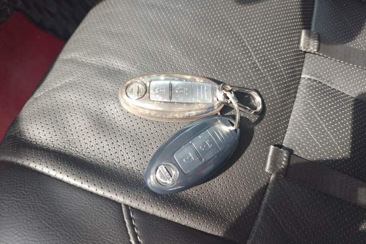 Used Nissan Terra 2020 2.5L XL Upper Automatic Two-Wheel Drive Luxury Edition