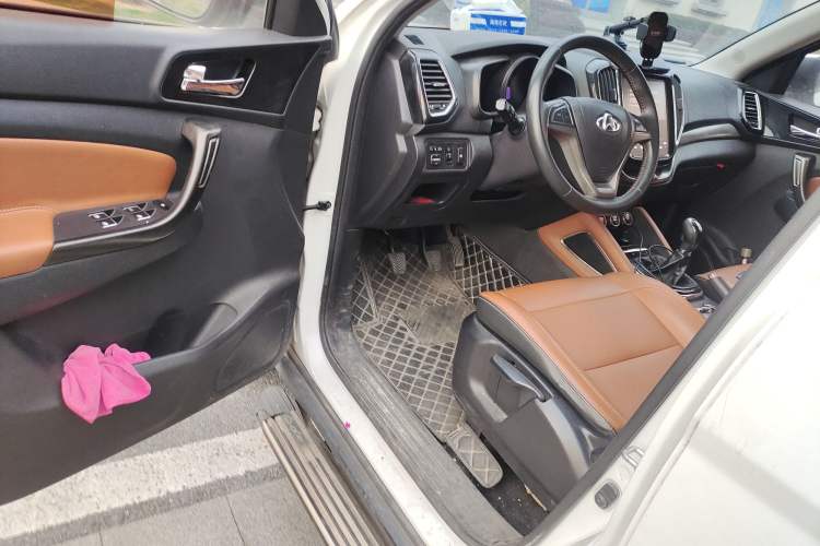 Used Oshan CX70 2017 CX70T 1.5T Manual High-Performance Edition