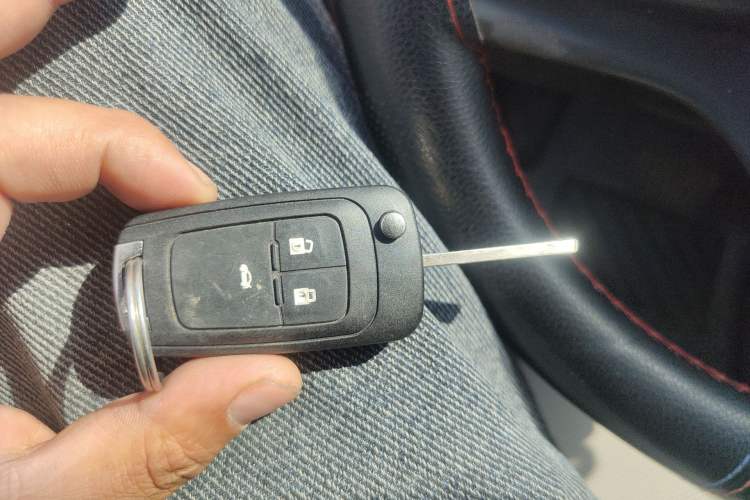 Used Chevrolet Cruze 2012 1.6L SL Grand Edition Manual Transmission
