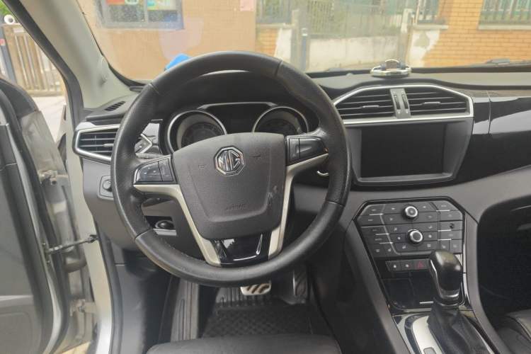 Used MG GS 2015 2.0TGI TST Four-Wheel Drive Flagship Edition
