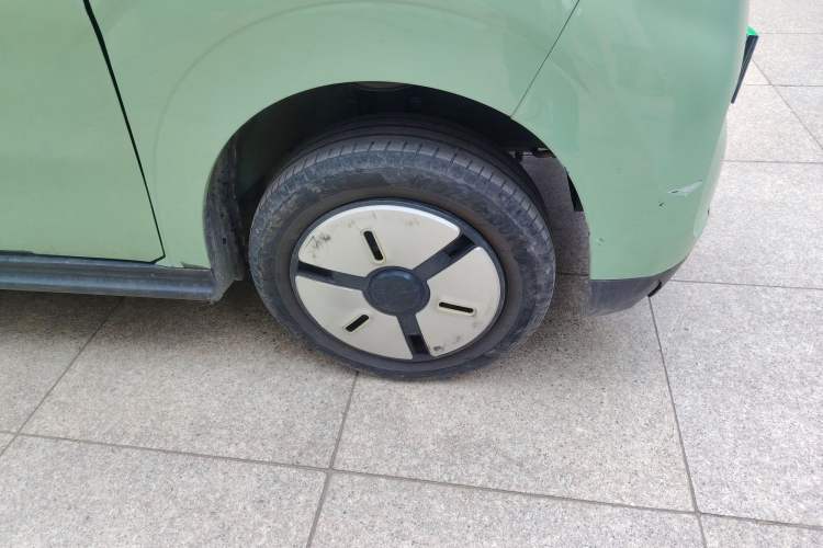 Used LINGBOX 2022 - Cai Wenji Edition Right Front Wheel Hub