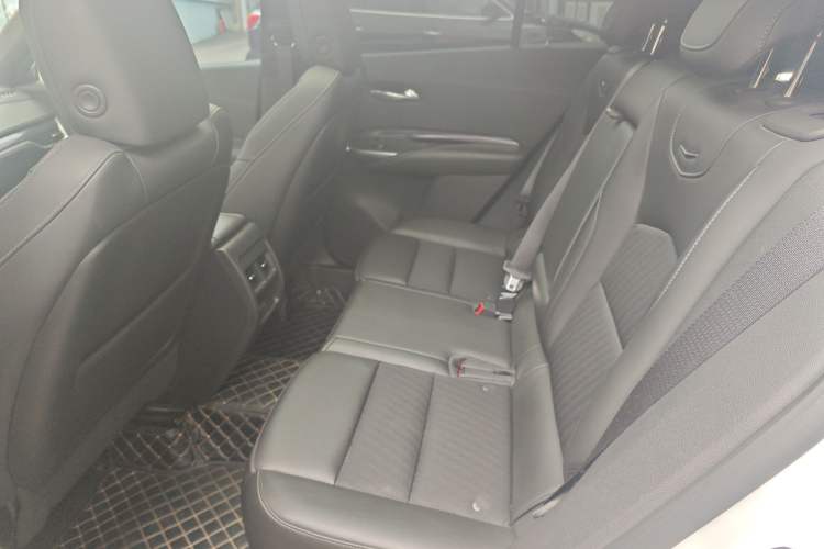 Used Cadillac XT4 2021 28T Two-Wheel Drive Tech Edition
