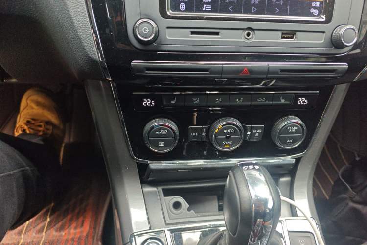 Used Volkswagen Passat 2017 330TSI DSG Luxury Edition
