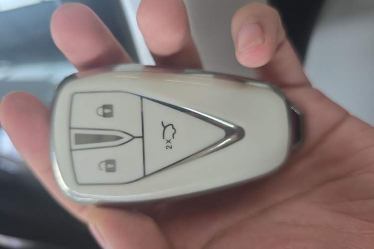 Used Oshan X5 2021 1.5T DCT Luxury Edition
