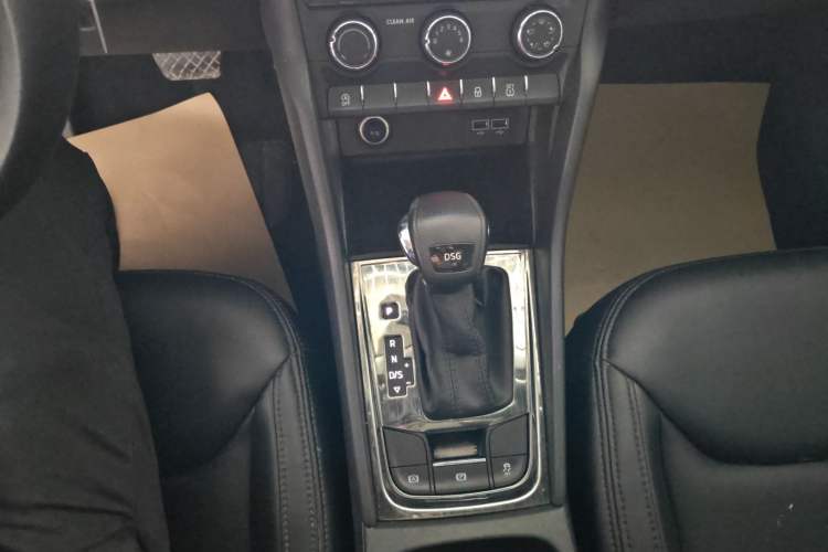 Used Skoda Kodiaq 2018 Facelifted TSI330 5-Seater Two-Wheel-Drive Standard Edition