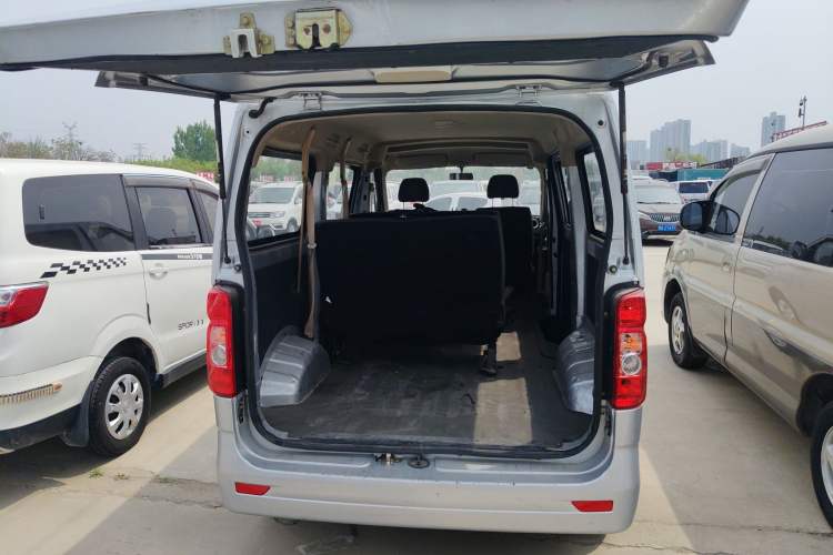 Used CHANGAN KAICHENG Ruixing M60 2020 1.5L Standard Version China VI 6-Seater DAM15KR Trunk