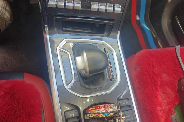 Used Haval H4 2018 Red-Label 1.5 GDIT DCT Fashion Edition Gear Lever