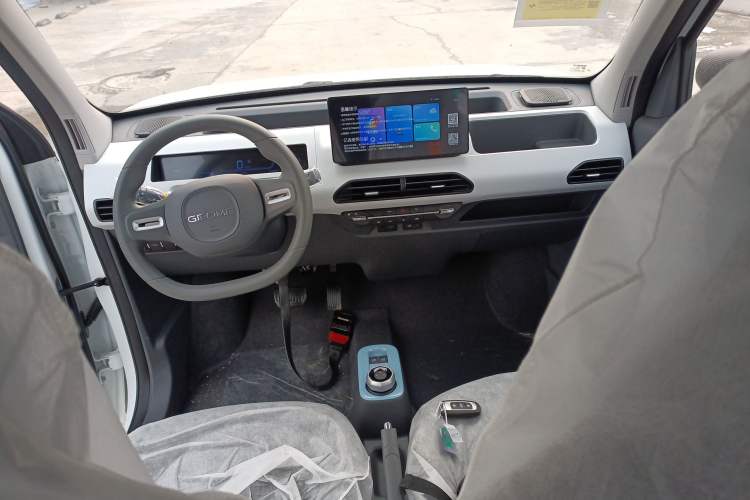 Used Geely Galaxy Panda 2024 Panda Mini 200km Endurance Bear