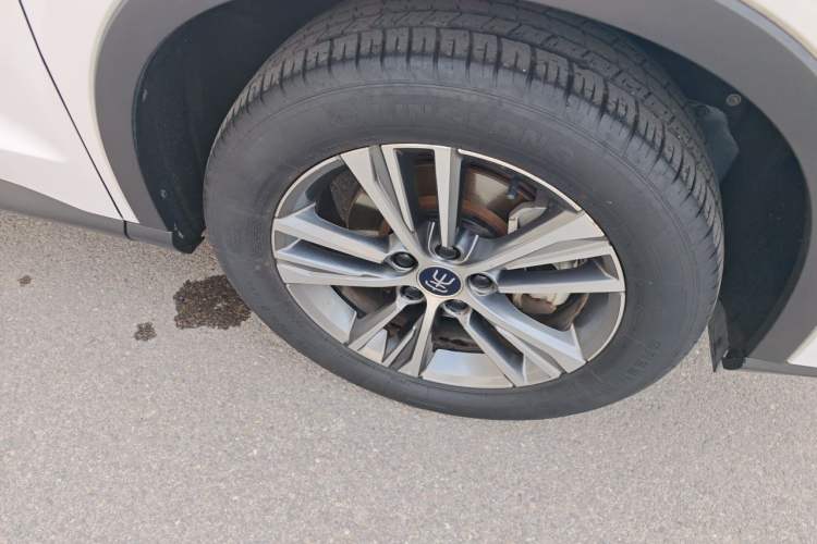 Used BYD Song Pro 2019 1.5T Automatic Elite Edition Right Front Wheel Hub