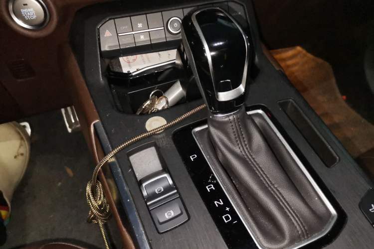 Used Wey VV5 2017 2.0T Flagship Edition
