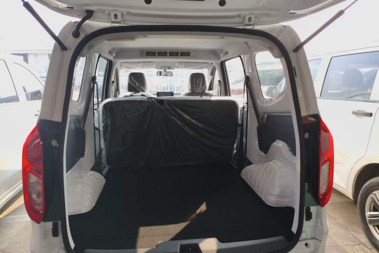 Used Wuling Hongguang New Energy 2024 All-Electric Model 300KM Standard Version