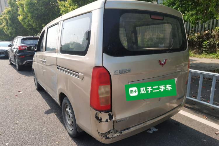 Used Wuling Rongguang V 2016 1.5L Practical Version Non-Power-Assisted