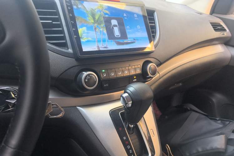 Used Honda CR-V 2012 2.0L two-wheel drive urban version Audio And AC Panel