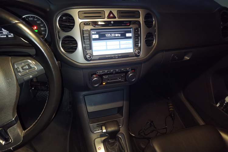 Used Volkswagen Tiguan L 2010 1.8 TSI Automatic Two-Wheel Drive Trend Edition