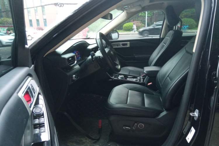 Used Ford Explorer 2020 EcoBoost 285 4x4 Titanium Edition 7-Seater
