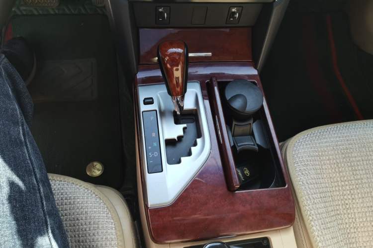 Used Toyota Camry 2012 2.5G Luxury Edition Gear Lever