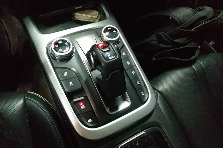 Used Tank 300 2023 Off-Road Edition 2.0T Conqueror Gear Lever