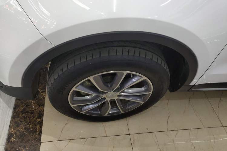 Used Geely Auto Emgrand X7 Sport 2020 1.8TD DCT Two-Wheel Drive Smart Connect 4G-Enabled Version
