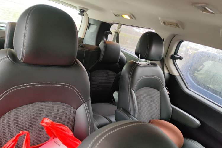 Used SAIC MAXUS G10 2018 PLUS 1.9T Manual Elite Edition Diesel
