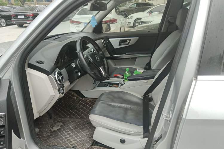 Used Mercedes-Benz GLK-Class 2013 GLK 300 4MATIC Dynamic Sunroof Model