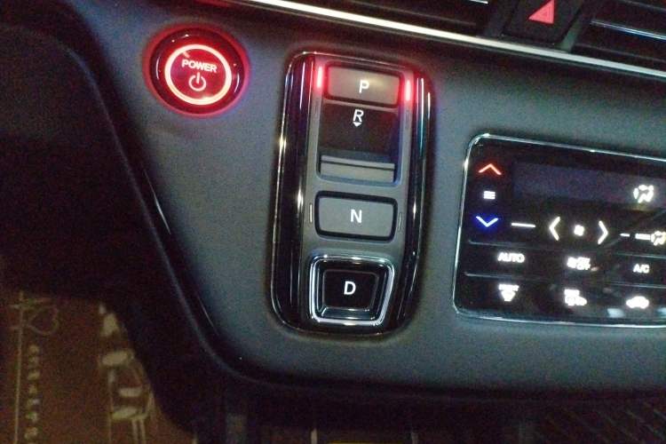 Used Honda Odyssey 2022 2.0L eHEV Sharp Supreme Edition Gear Lever