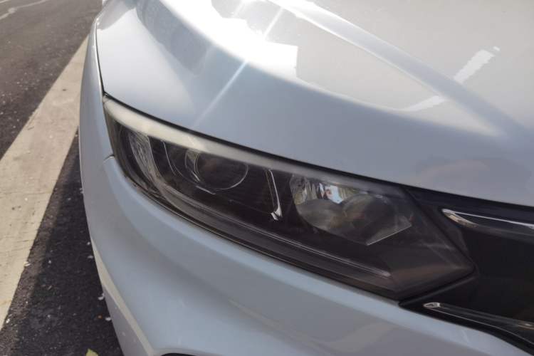 Used Honda XR-V 2015 1.8L EXi CVT Comfort Version Right Front Headlight