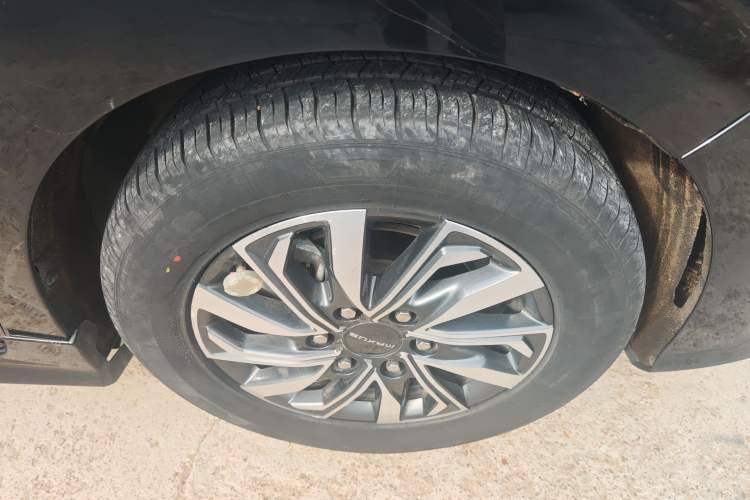 Used SAIC MAXUS G20 2021 Facelifted PLUS 2.0T Gasoline Automatic Luxury Edition Right Front Wheel Hub