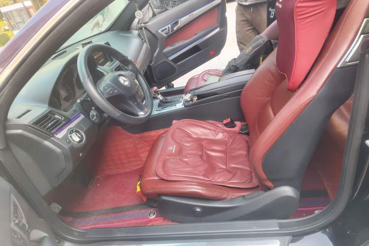 Used Mercedes-Benz E-Class 2010 E 260 CGI Coupe