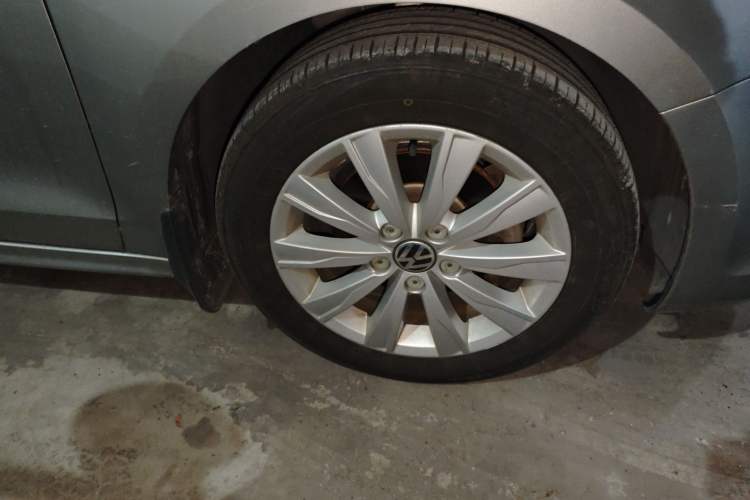 Used Volkswagen Sagitar 2014 Revised Version 1.6L Automatic Comfort Edition