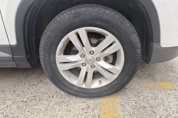 Used CHANGAN CS75 2014 2.0L Manual Luxury Version China V Standard Right Front Wheel Hub