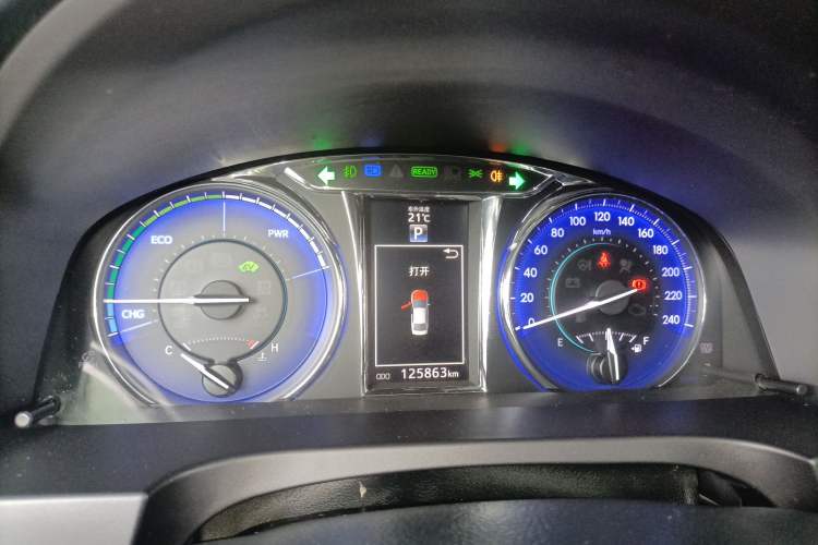 Used Toyota Camry 2016 Dual-Engine 2.5 HG 10th Anniversary Deluxe Navigation Edition
