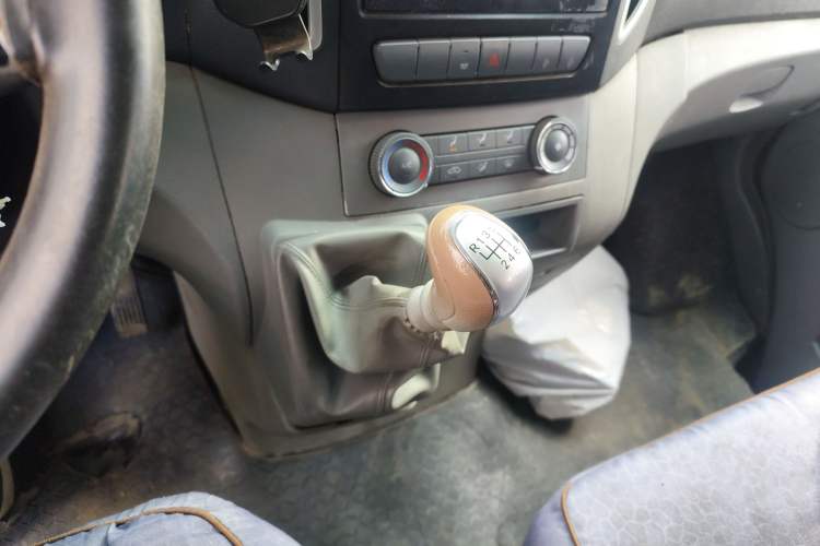 Used JAC Group Sunray 2021 2.0T 5-Series Star Express 6/7-Seater High-Roof D20TCIF1