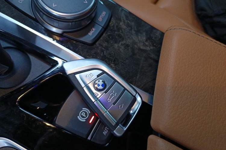 Used BMW 6 Series GT 2020 630i M Sport Package Vehicle Key