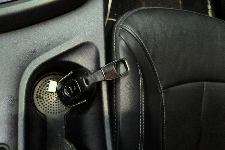 Used Buick GT 2019 18T Automatic Connected Elite Model China VI Standard Vehicle Key