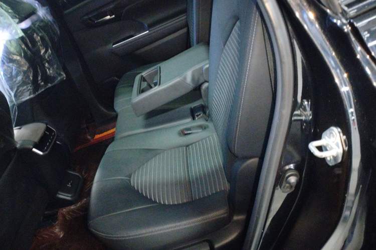 Used Toyota Crown Kluger 2021 2.5L HEV Four-Wheel Drive Premium Edition Left Rear Seat