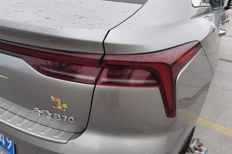 Used Bestune B70 2023 Third Generation 1.5T Automatic Enjoyment Version Right Rear Taillight