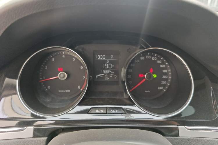 Used Volkswagen Bora 2014 1.6L Automatic Comfort Model Instrument Cluster