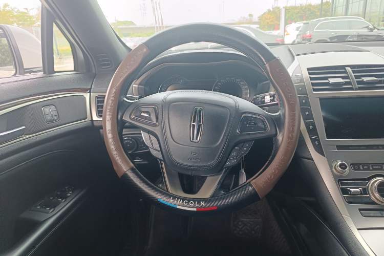 Used Lincoln MKZ 2020 2.0T Deluxe Edition
