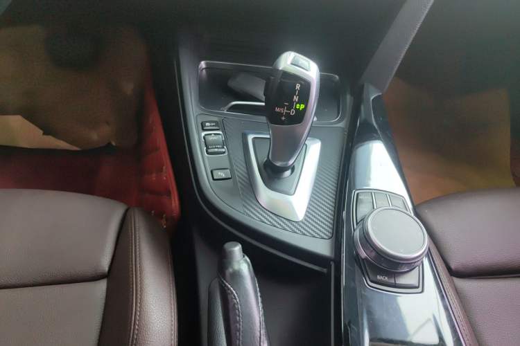 Used BMW 3 Series 2019 320Li Fashion Model
