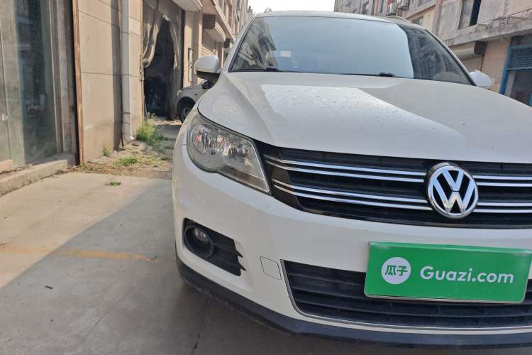 Used Volkswagen Tiguan 2012 1.8TSI Manual Two-Wheel Drive Enjoyment Edition Right Front Headlight